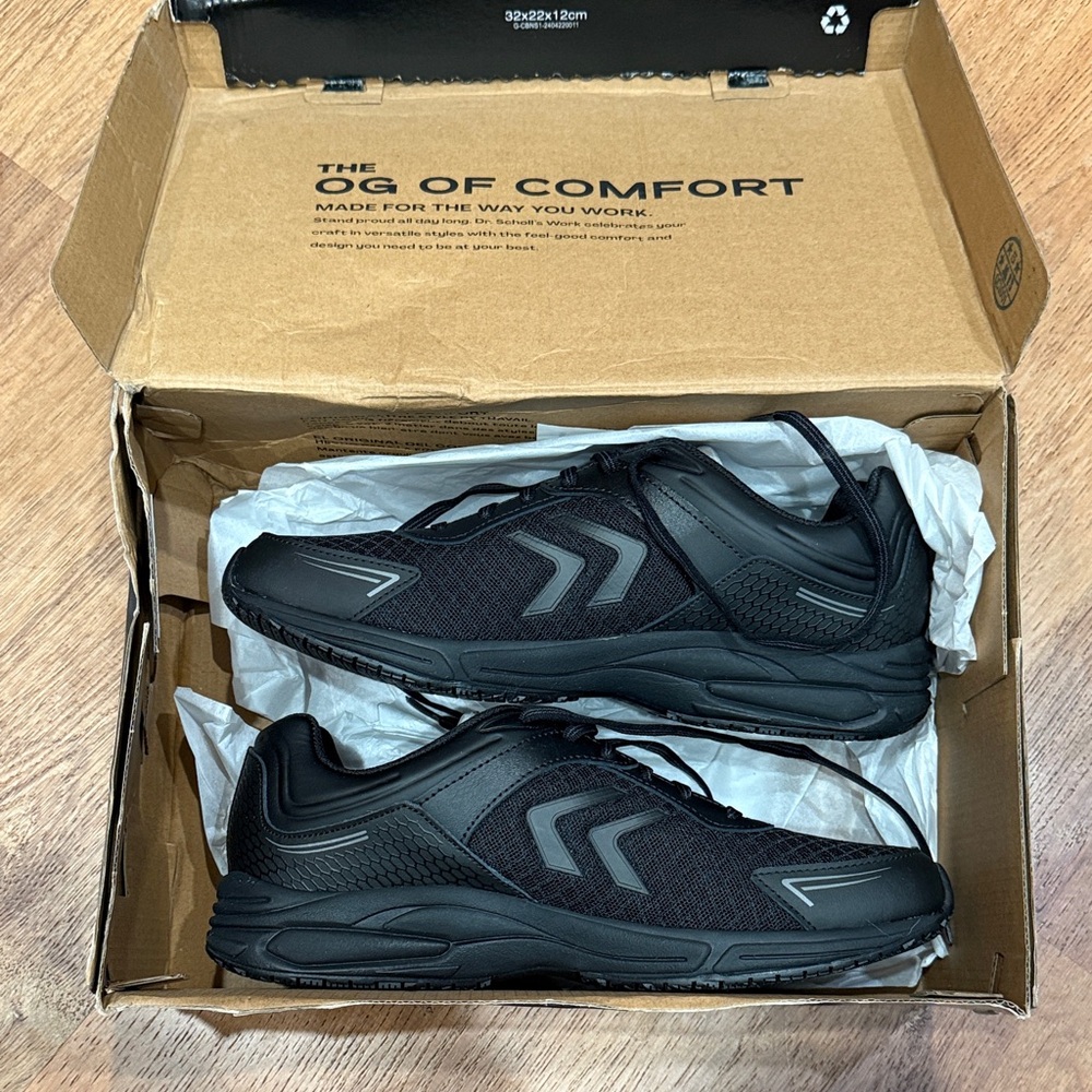 Dr. Scholl's Black non slip work shoes